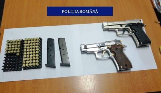 Arădean cercetat pentru deţinere de arme şi muniţii fără drept