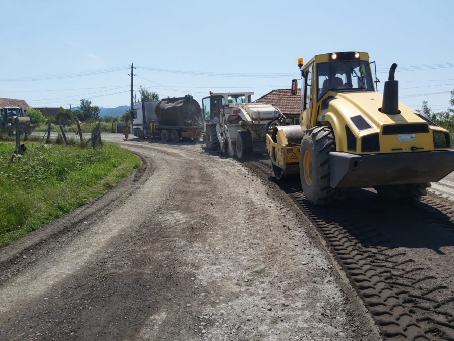 Șosea nouă între Arad și Moneasa: se modernizează 90 de kilometri de drumuri județene (FOTO)