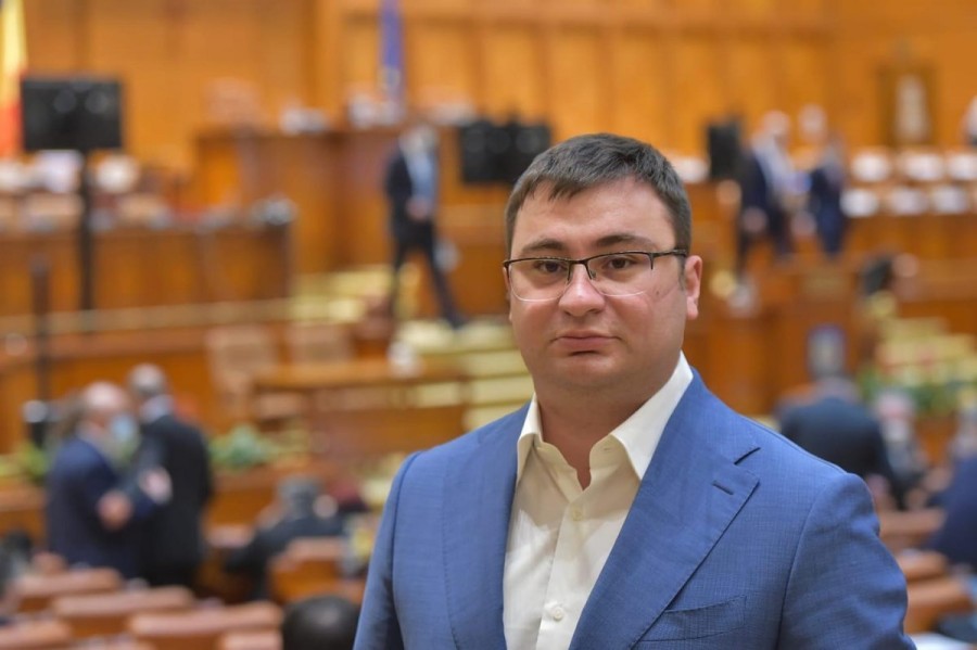 Glad Varga: „Unităţile administrativ teritoriale pot beneficia de sume cuprinse între 3.000 şi 30.000 de lei pentru ecologizarea zonelor afectate de deşeuri”