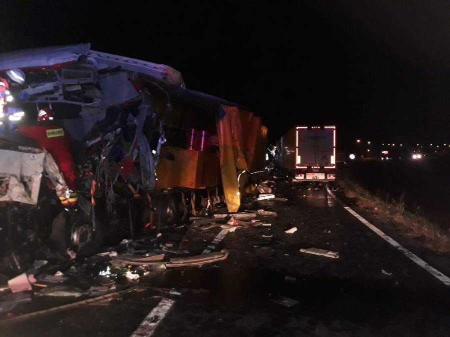 Accident între două TIR-uri în Nădlac