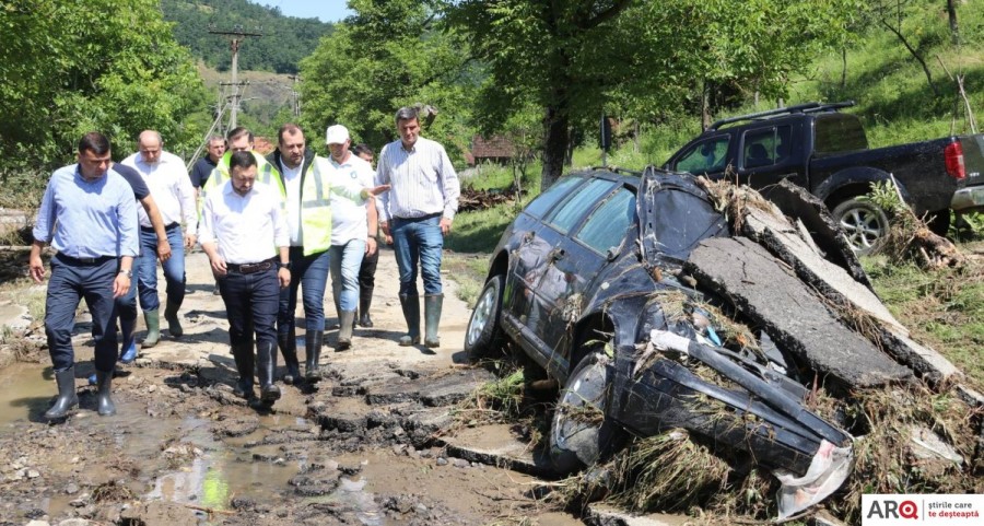 100 de litri pe metru pătrat: ministrul Mediului vorbeşte despre verificarea exploatărilor forestiere (FOTO)