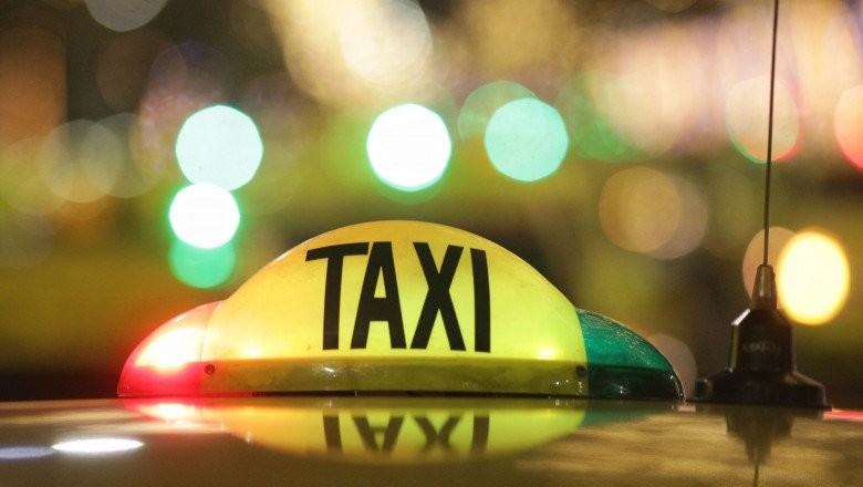 Cu taxi, în tentativă de trecere ilegală a frontierei