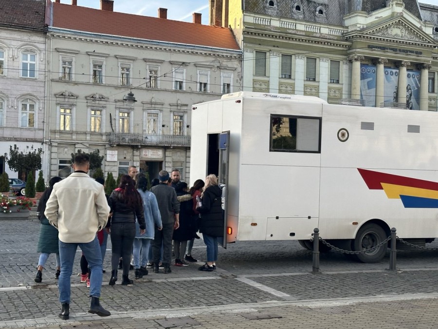 Deţinuţi scoşi la plimbare: tur în premieră națională realizat de Arad Free Tours împreună cu Penitenciarul Arad (FOTO)