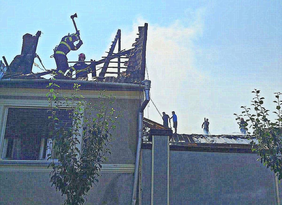 Incendiu izbucnit la o casă din localitatea Iermata