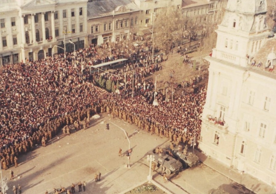 Prefectura a dat publicității programul omagierii eroilor Revoluției din Decembrie 1989