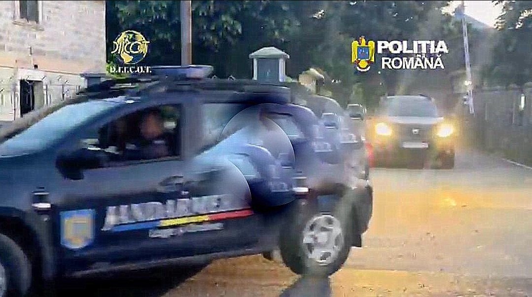 PERSOANE CERCETATE PENTRU TRAFIC DE DROGURI DE MARE RISC ȘI TRAFIC DE MINORI