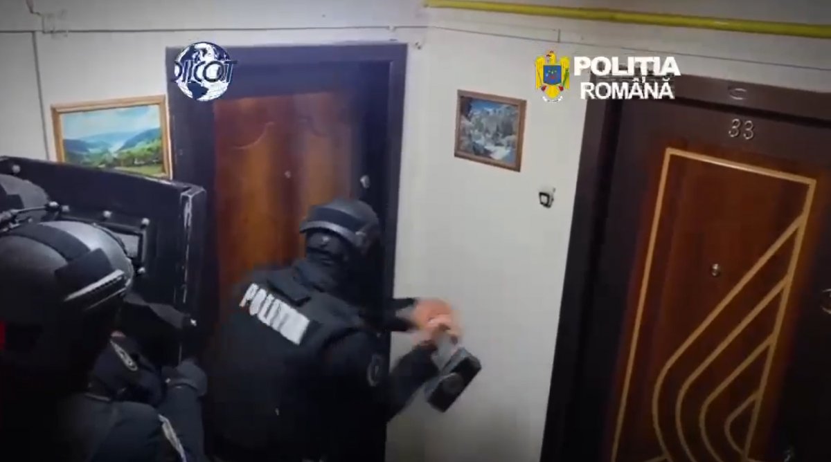 Operațiune antidrog la Arad: trei persoane reținute, un bărbat arestat preventiv